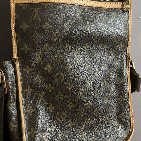 Authentic Louis Vuitton Bosphore pm messenger - Picture 8 of 11